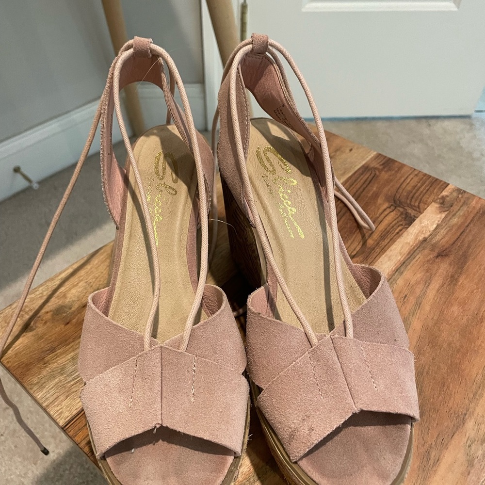 Sbicca staycation wedge size 8 - Picture 3 of 5